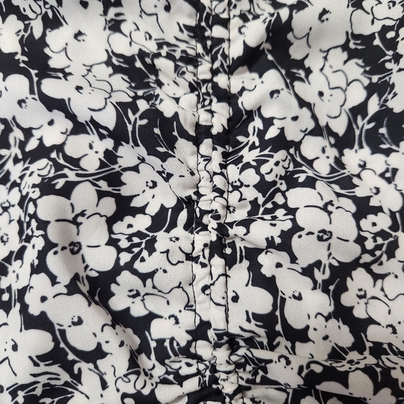 Max Studio Floral Ruched Crepe Ruffle‎ Mini Skirt - Picture 12 of 14